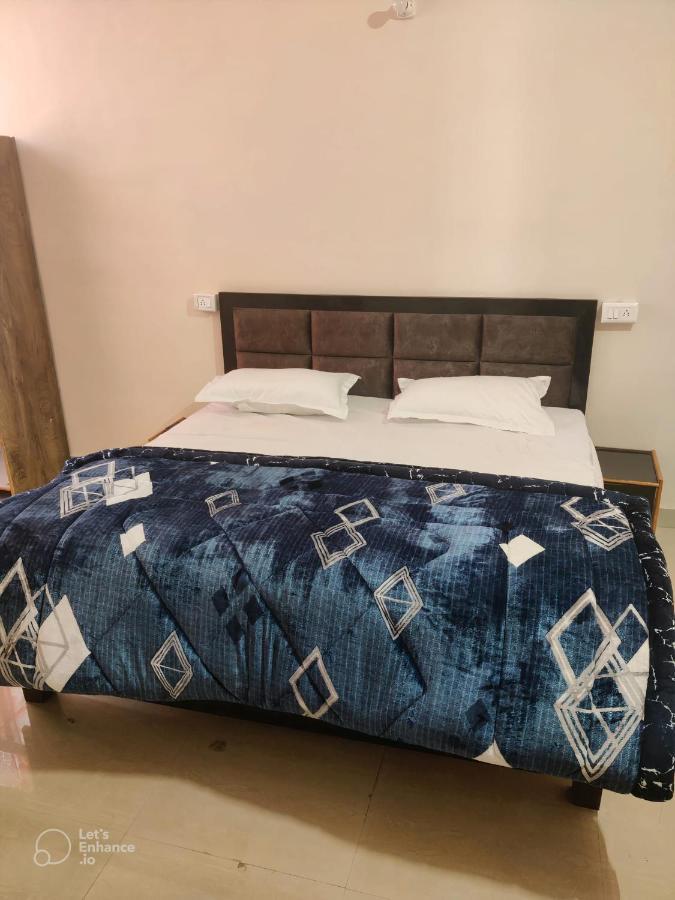 Apna Guest House Dehradun Extérieur photo