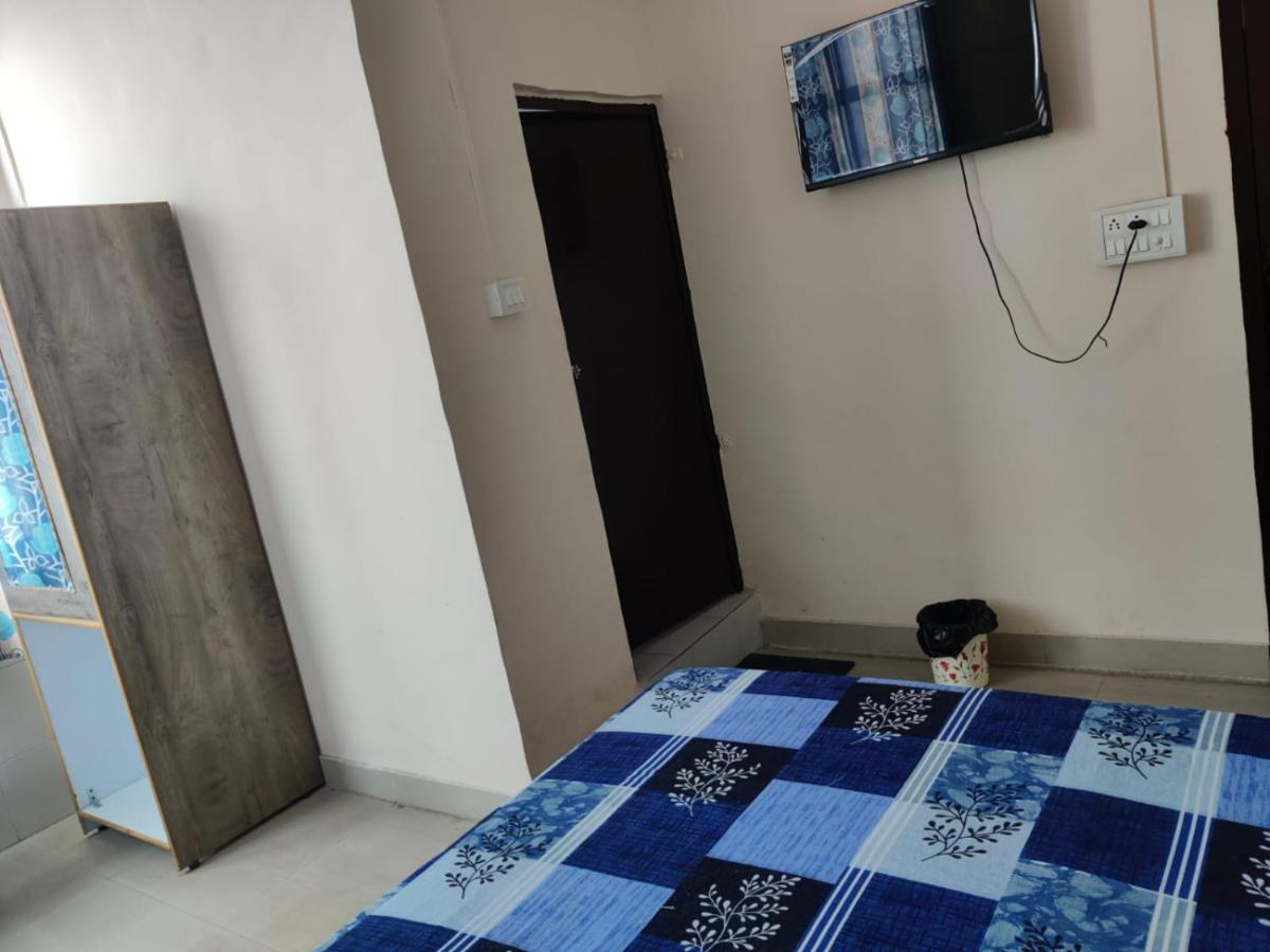 Apna Guest House Dehradun Extérieur photo
